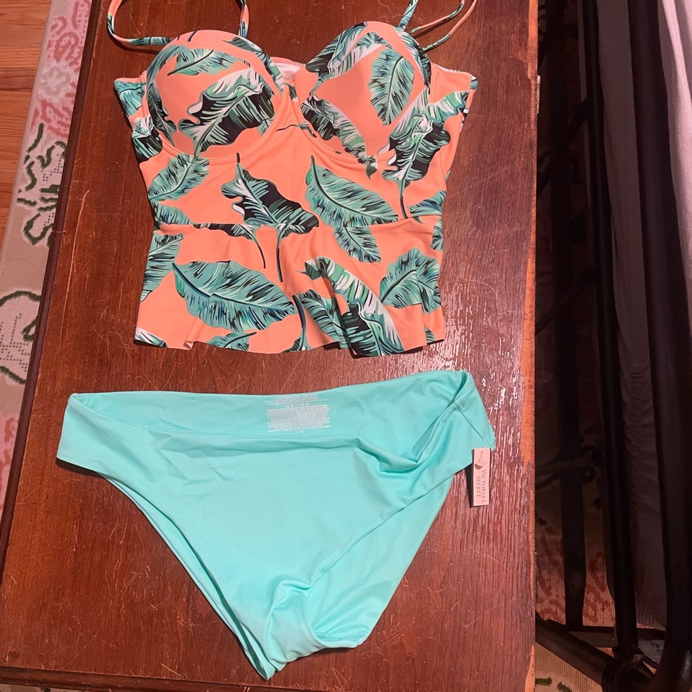 Tropical Leaf Print Bikini Set